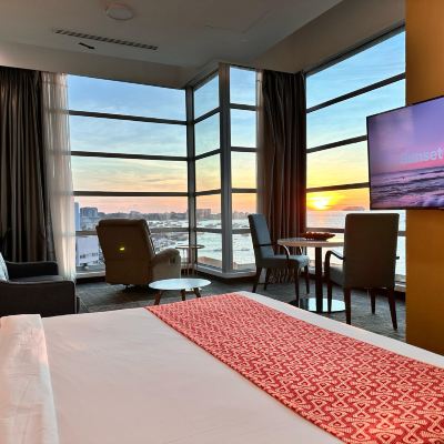Bilik Premier King (Pemandangan Laut) Kupon Hotel 7 Suria