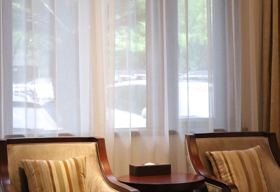 Tiantai Hot Spring ResortAnnex Building Elegant 2-bed Room