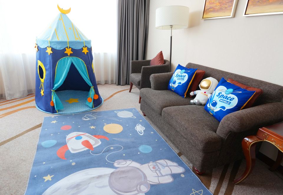 漫游星空亲子套房