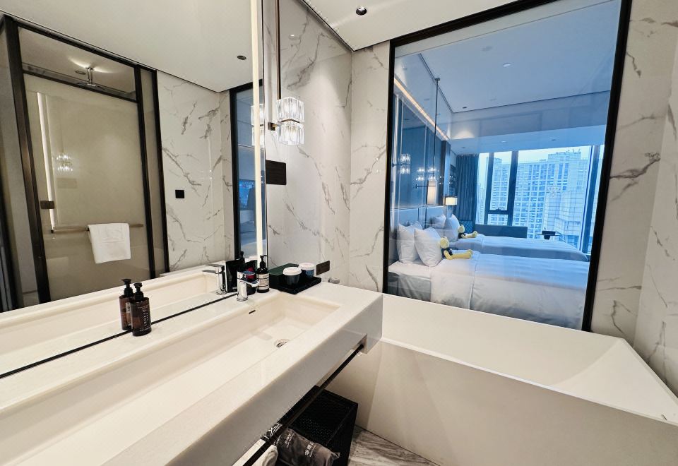 索尼PS5主機游戲雙床房