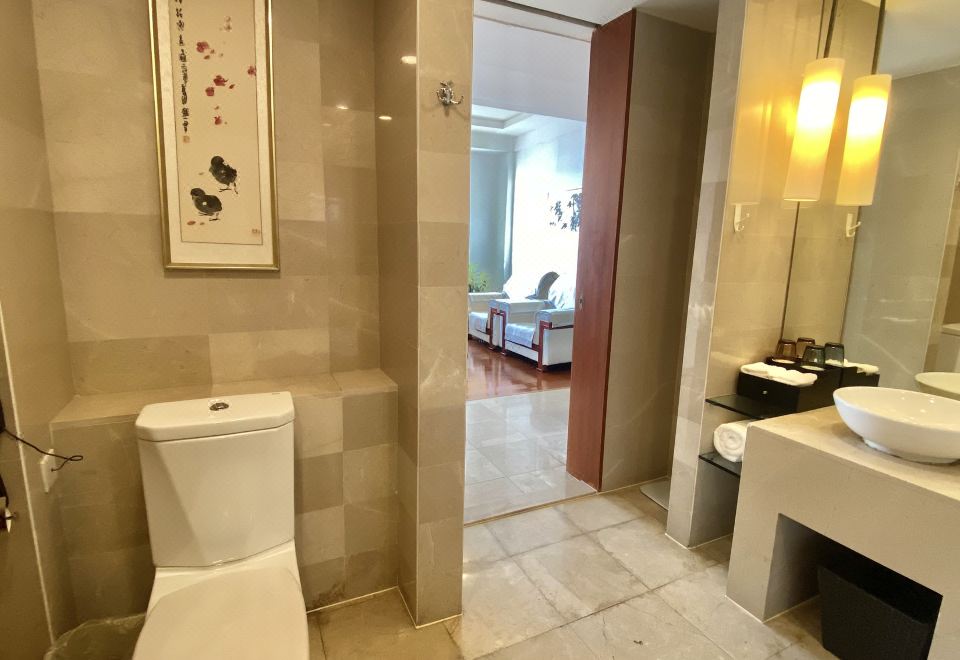 南山乙所湖景套間