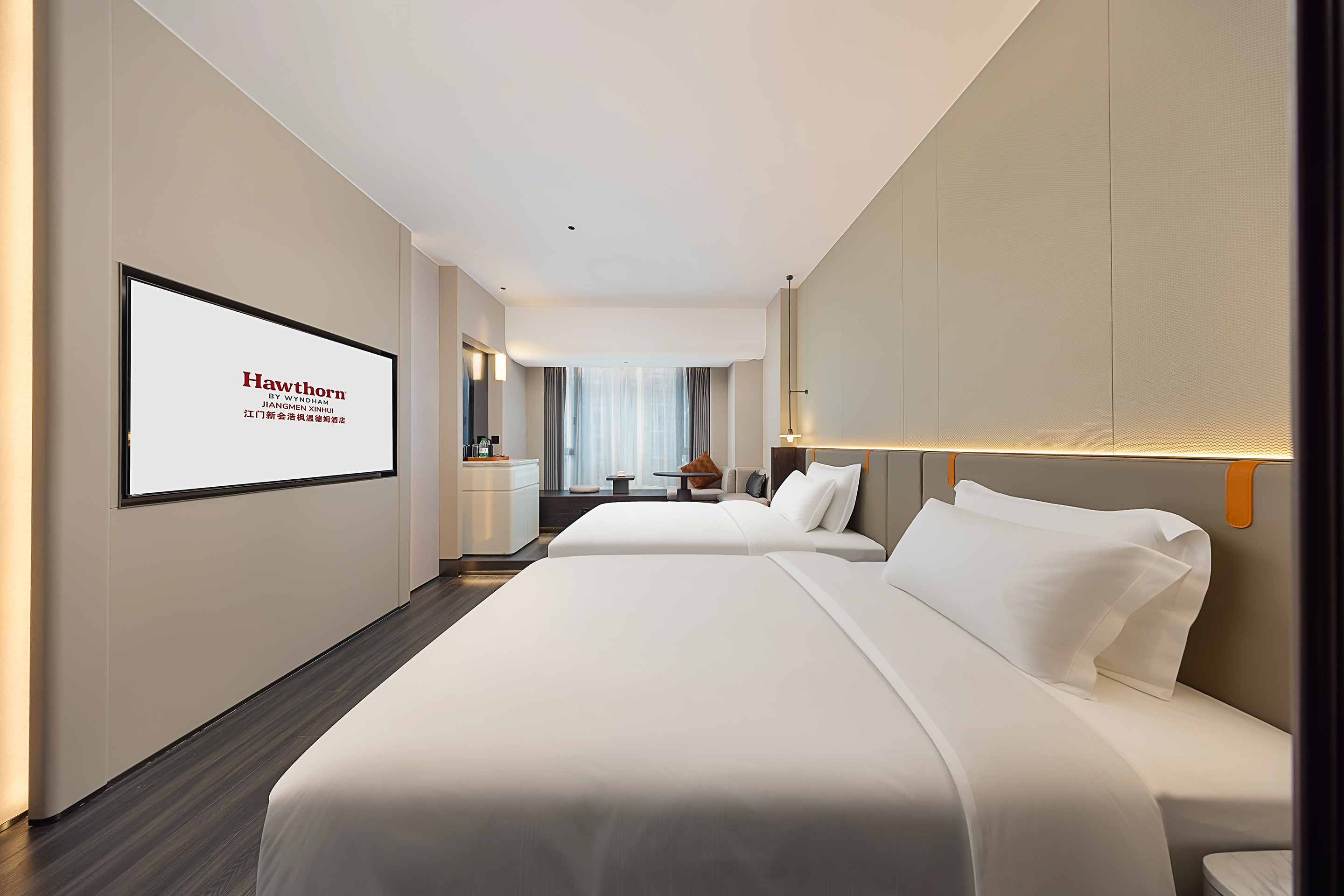 Deluxe 2-Bed Room