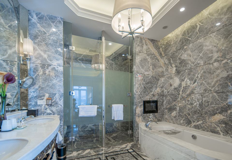 湖景行政家庭房（太湖湖景+大空间+浴缸）