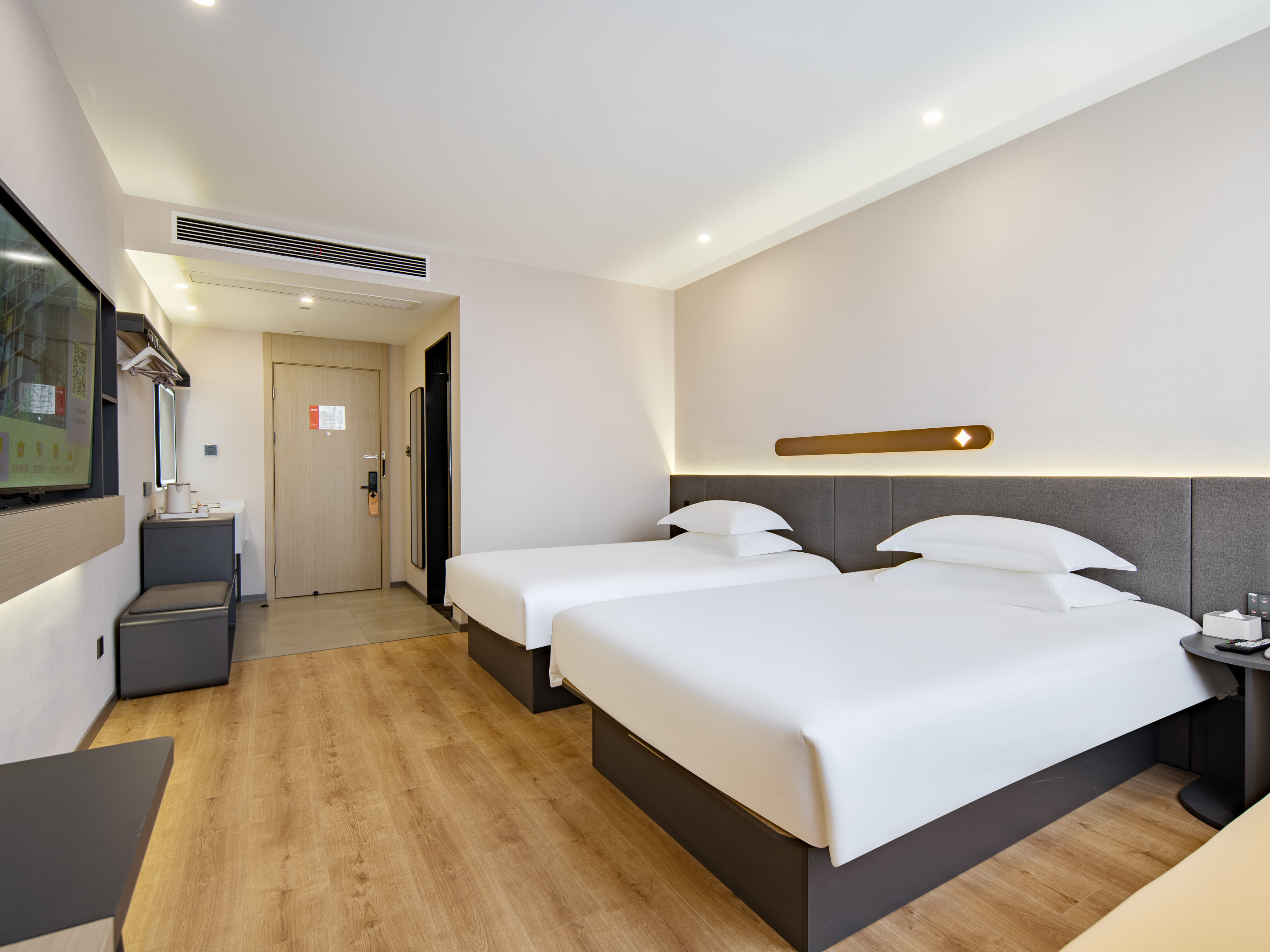 星选豪华零压双床房