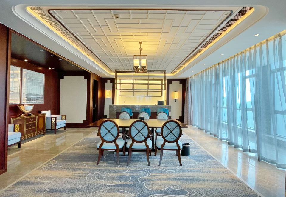 总统度假套房【高楼层落地窗】