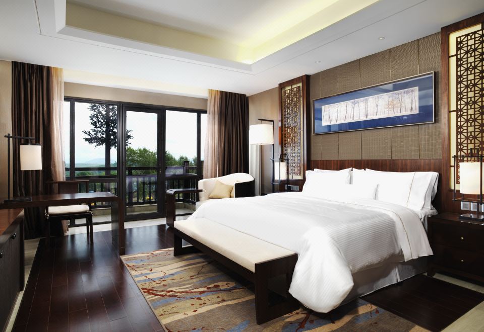 行政豪华大床房