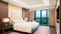 Manila Marriott Hotel at Newport World Resorts