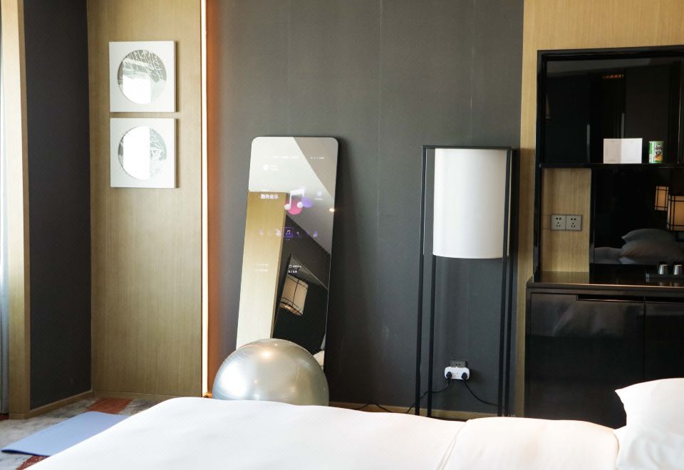 Suning Galaxy International Hotel XuzhouExercise Theme Room With 2 Beds