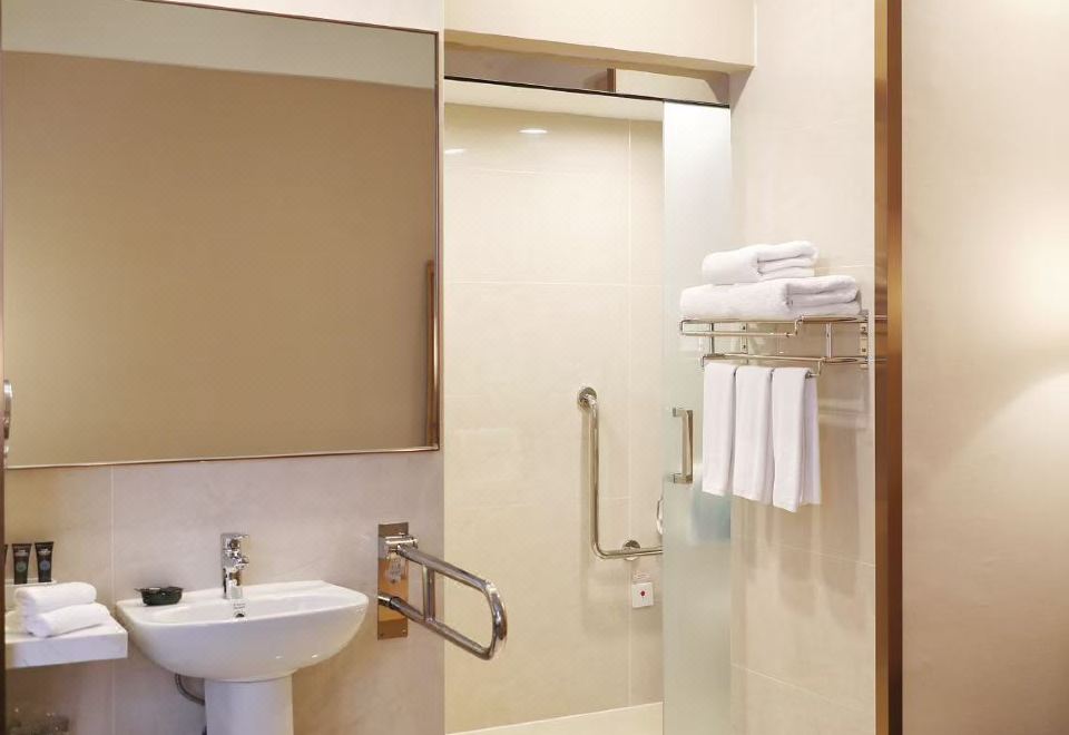 Beijing Xinqiao HotelSuperior Triple Room