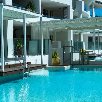 Three Bedroom Swim Out Apartment Waters Edge Apartment Promo Code