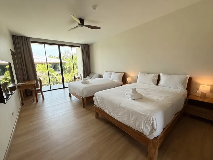 ดีลักซ์ ครอบครัว วิวสระ