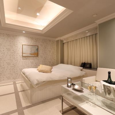 【喫煙】デラックスダブルルーム ホテルワルツ-知立 - アダルトオンリー クーポン