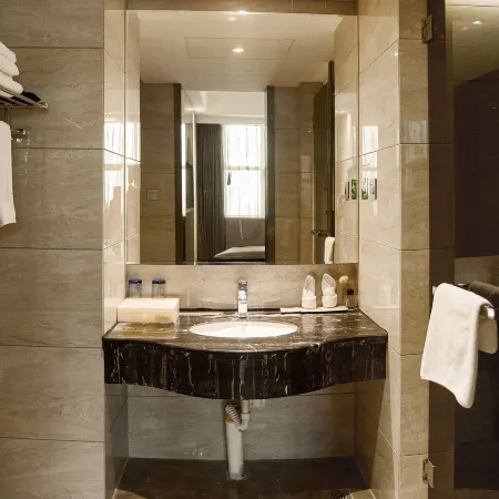 lnternational hotel Отели в г. Ниндоу