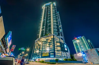 Space Residency Premium Suite Near KSL Mall by Nest Home 住宿飯店