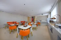Xiaoya MINI Smart Hotel (Wuyang Wandelong Plaza Branch)
