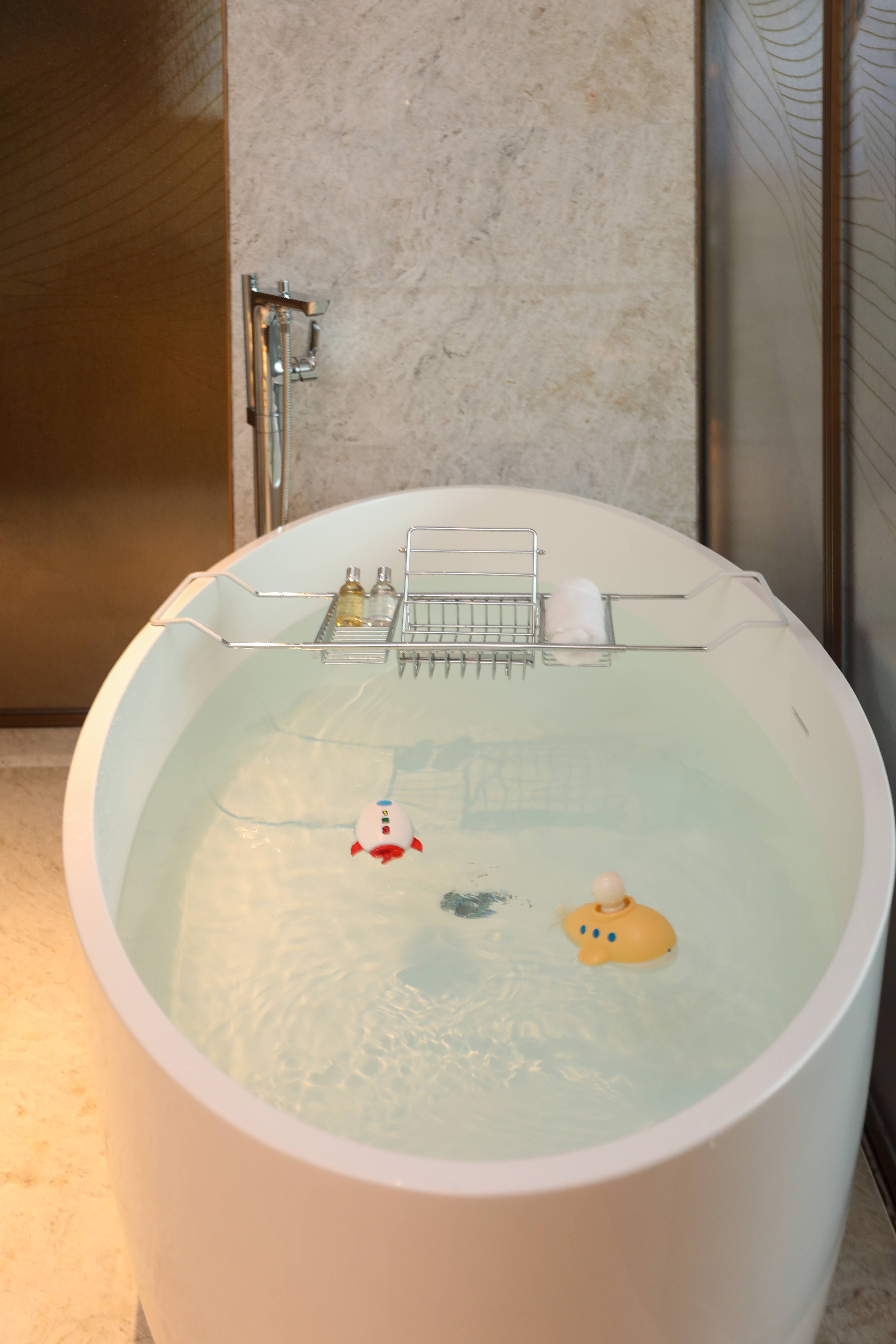 亲子主题房-行政双床