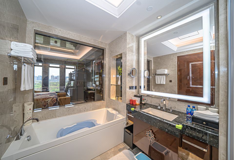 Zhaolin Grand Hotel BeijingCourage Legend Children's Theme Suite