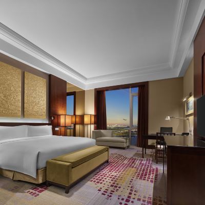 行政豪華大床房 北京首都機場希爾頓飯店優惠