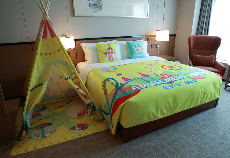 Beijing Guangdong HotelFamily-friendly Suite