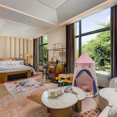 愛麗絲漫遊奇境親子大床房—享帳篷童趣圓浴缸 廈門海滄英迪格飯店優惠