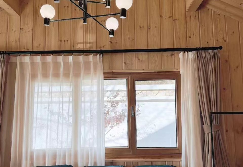 Beijing Placid Lake Resort HotelOne Bedroom Wooden House Around The Lake