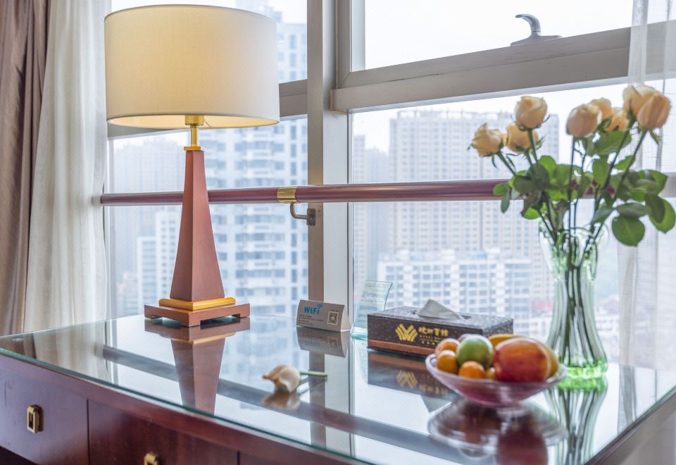 城景高级大床房