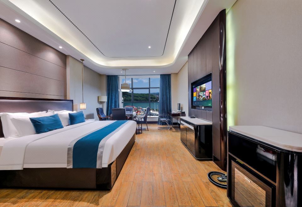 Yuanling Huixin Lijing HotelQueen Room With Cards