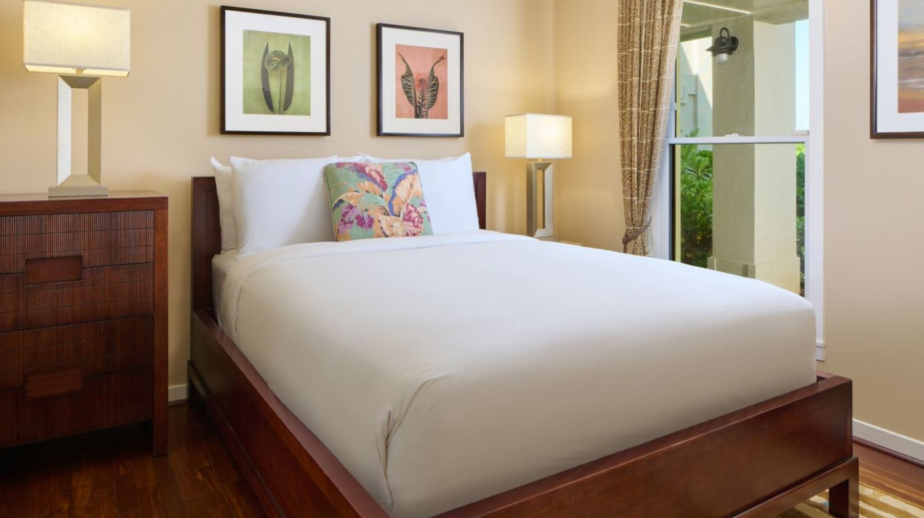 带阳台的三卧室别墅-海景