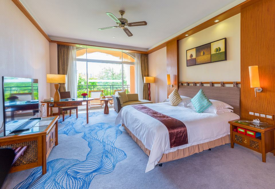 Hillview Golf Resort DongguanGolf Course-view Double Room