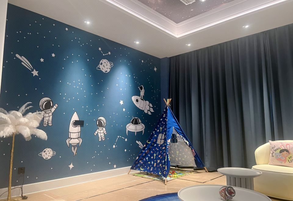 Wangfu Jinke Grand HotelInterstellar Exploration Family Theme Room