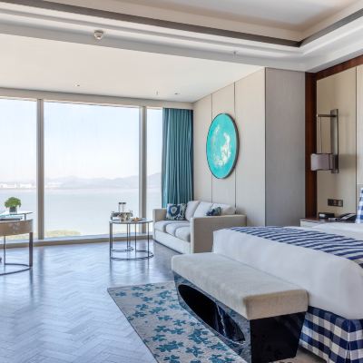 臻夢時刻主題海景大床房-深圳灣壯闊海景 深圳鵬瑞萊佛士酒店優惠