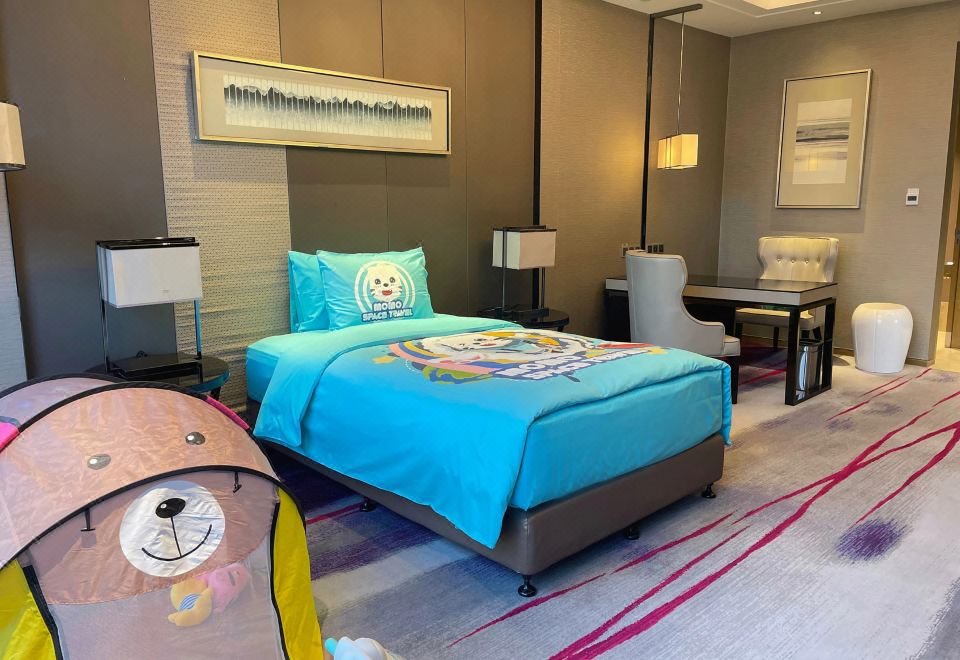 豪华亲子套房（两张大床+momo床品）