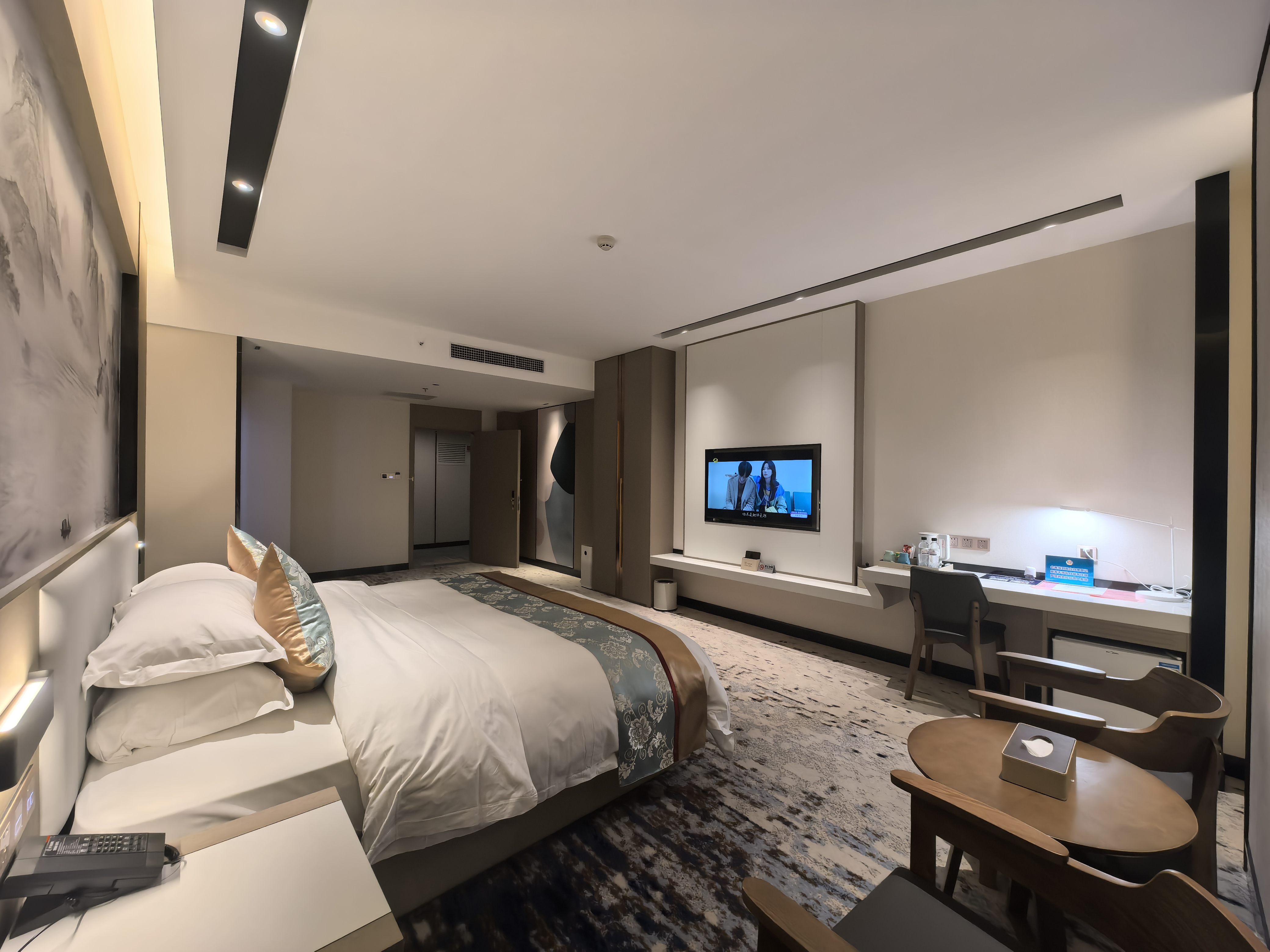 行政大床房（无窗）