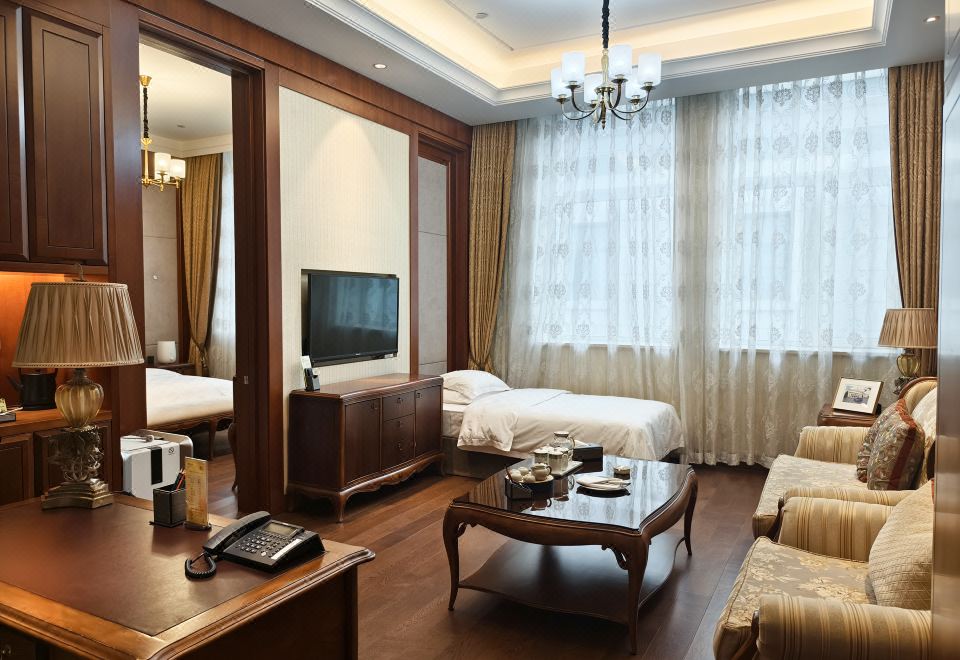 主楼家庭三人间