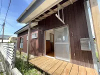 AkarenBanana House Hotele w: 