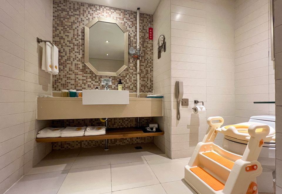 奶龍親子主題家庭房