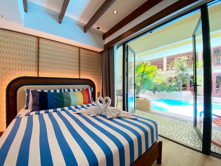 ห้องติดสระน้ำ