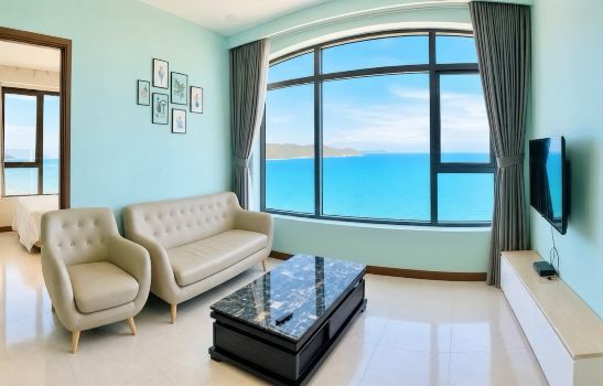 HQH Sea View Apartment