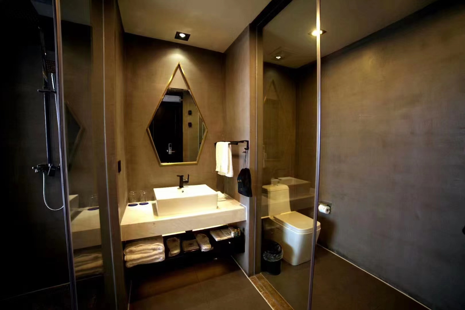 Deluxe Room (2 Beds)