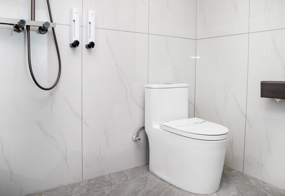 Eaton Shangpin Hotel (Bowen Institute of Technology)Guestroom (2 Beds) (Floor Heating, Tv)