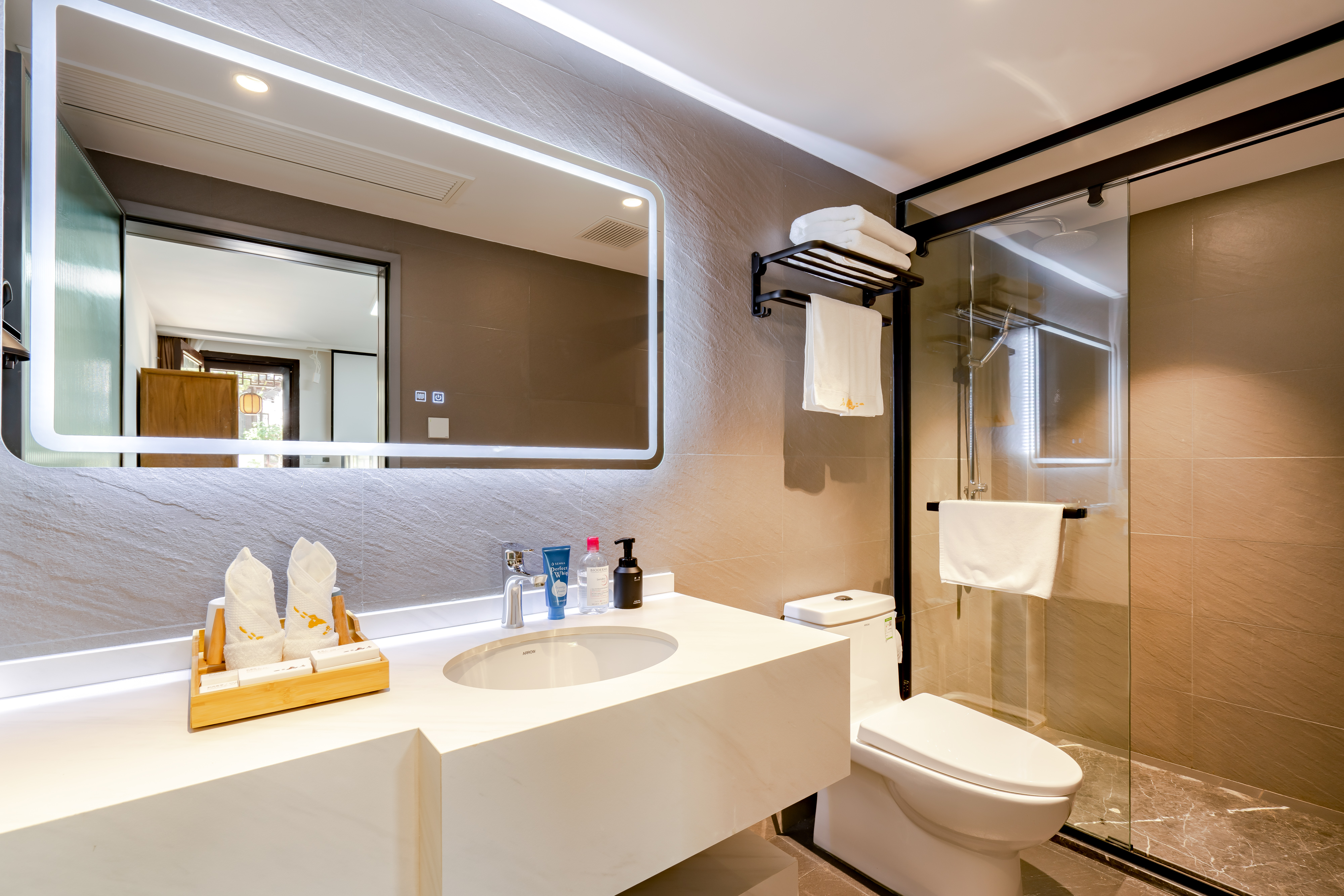 新雨·大床房（全屋暖气+巨幕投影+戴森吹风机）