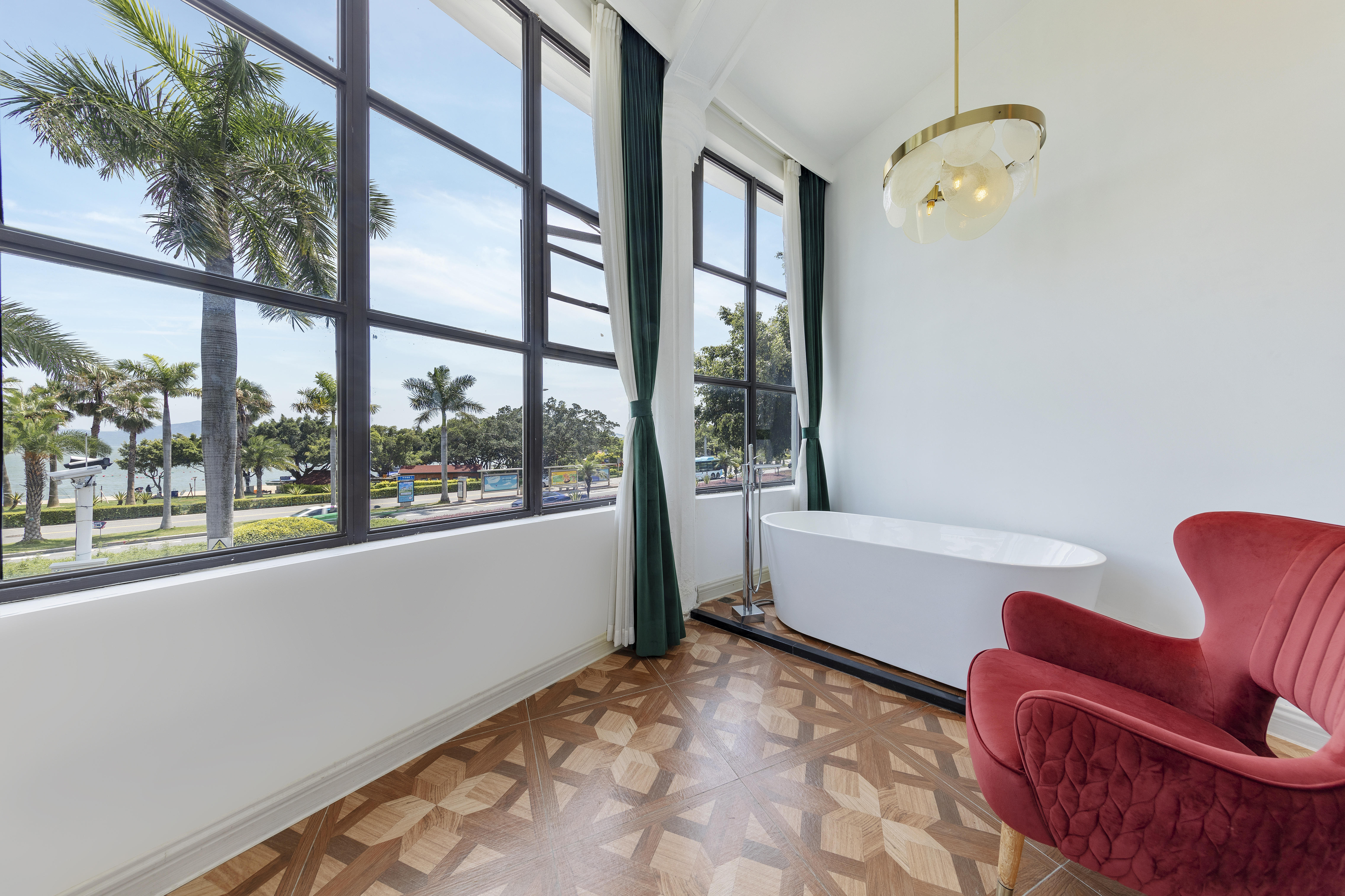 看海.直面海景陽臺大床房