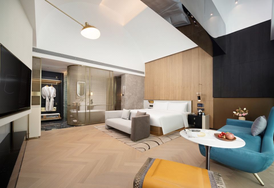 Deluxe King Size Room