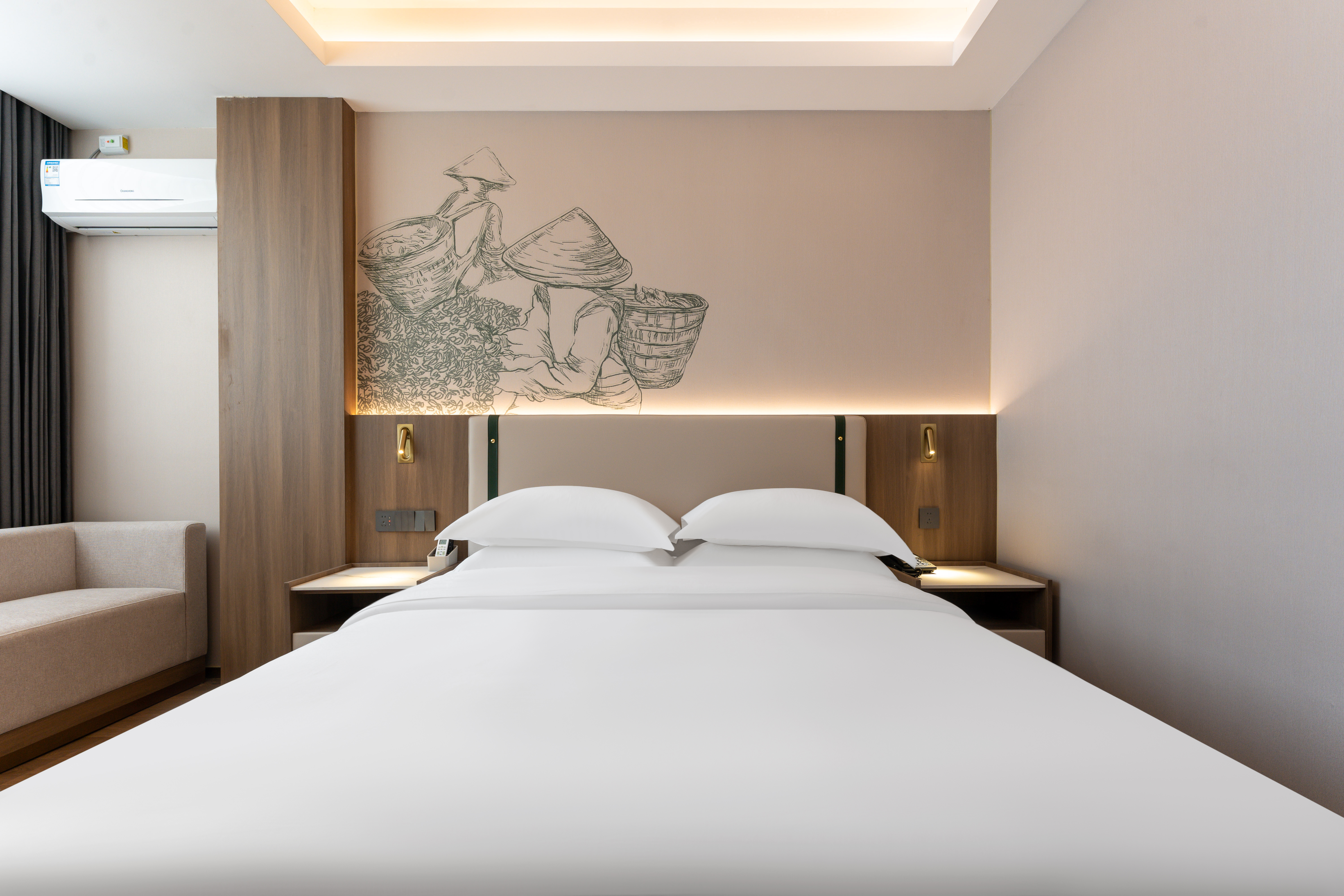 山景商務大床房