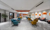 Aishang Hotel (Korla Transportation West Road People's Square Store)