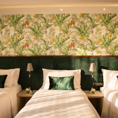 三人間 曼谷客萊福雅秀飯店優惠