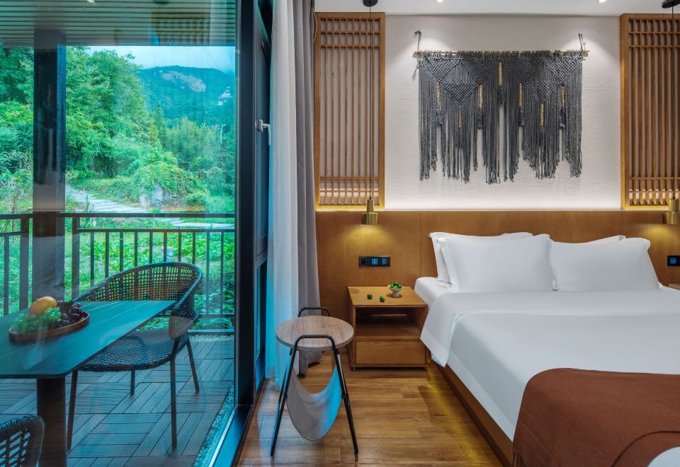 伴山·陽台大床房~（靜享陽台+全屋地暖+乾濕分離+慕思床墊+戴森吹風）