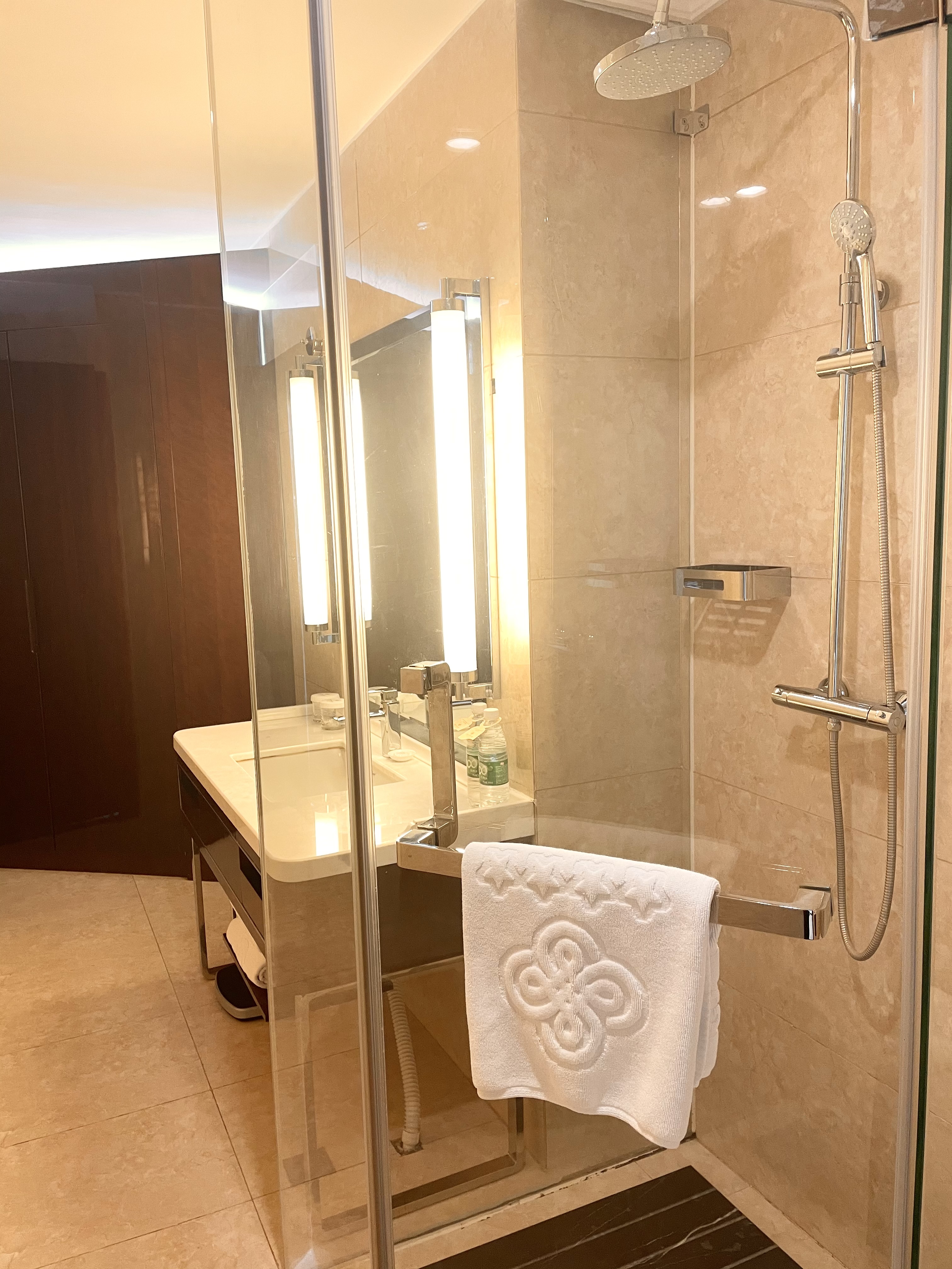 豪华景观大床房