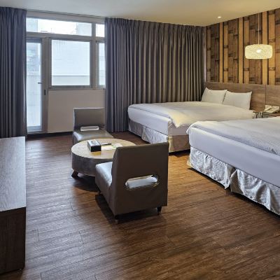 豪華四人房 樂亞香草藝術旅店優惠