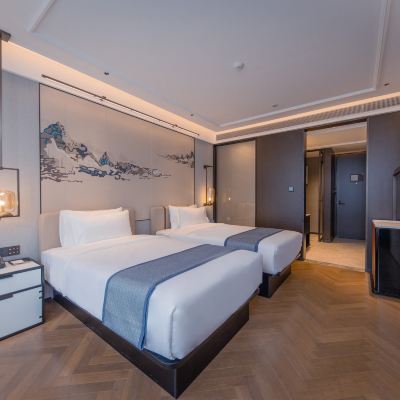 萃逸雙床房（全屋智能控制+智能潔具+冰箱+柔軟浴袍） 建國鉑萃飯店（上海虹橋樞紐國家會展中心店）優惠